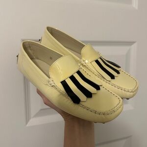 Vintage TOD’S Fringed Flats Loafers White/Beige lacquer Leather  Size 37 (6.5-7)